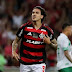Flamengo goleia no Maracanã para liderar o Campeonato Brasileiro