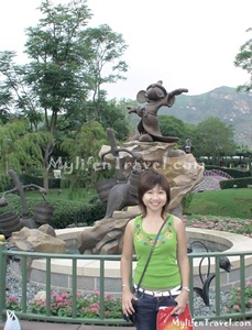Fantasyland Disneyland 21