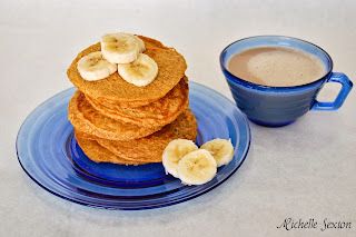 Pumpkin Oat Pancakes