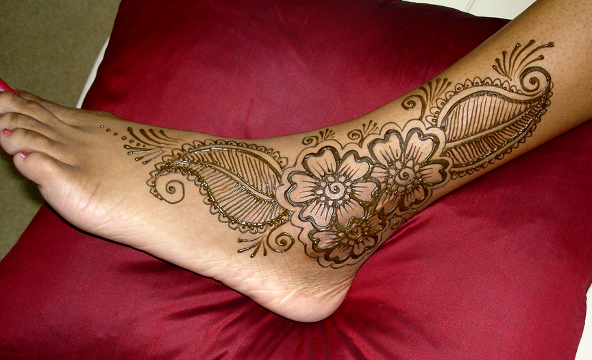 Ide Desain Gambar Tato  Henna Keren Untuk Cewek Gambar 