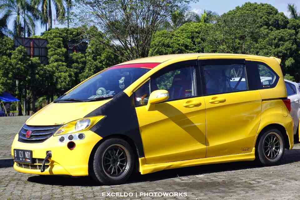 Kumpulan Foto Hasil Modifikasi  Honda  Freed  Terbaru Modif 