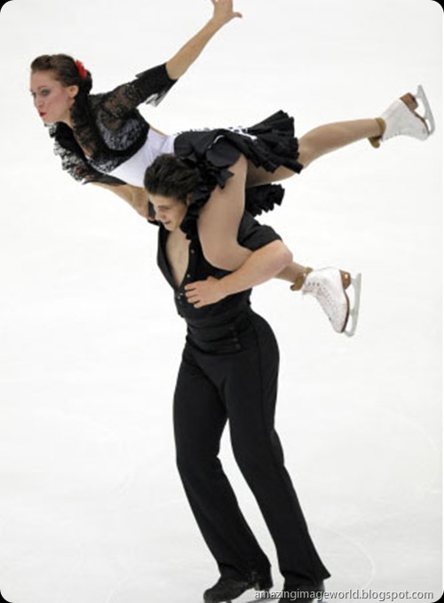 Vanessa Crone, Paul Poirier clinched third place001