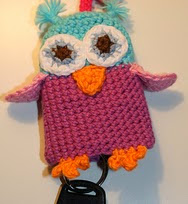 http://www.ravelry.com/patterns/library/owl-keychain