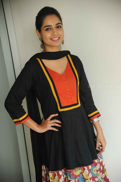 kannada actress anusha image in black dress