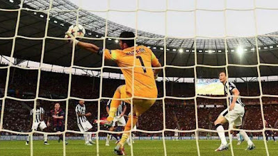 11 Pemain Sepakbola Terbaik Dunia 2015