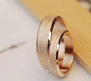 Model Cincin Tunangan Sederhana01
