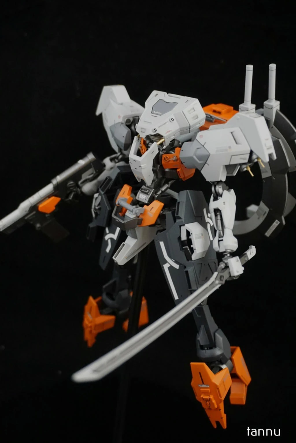 Custom Build: HG 1/144 Hugo [Detailed]