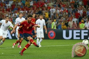 spanyol vs perancis skor 2-0 euro 2012