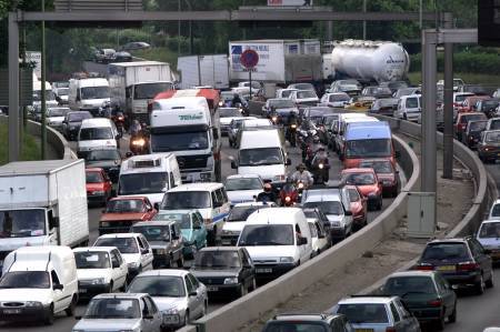 Macet Salah Siapa ?