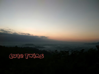 pemandangan borobudur dilihat dari punthuk setumbu magelang