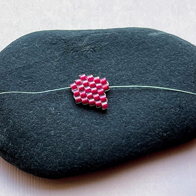 How to make a beaded heart