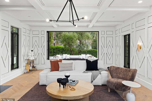 Beautiful Photos of $13.8Million Mansion Rihanna bought in Beverly Hills