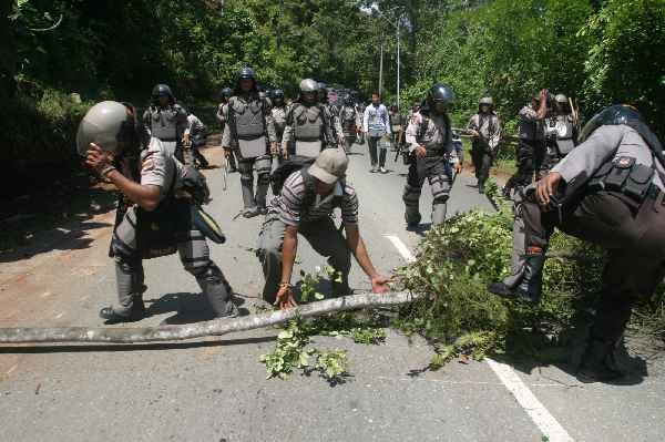 Brimob Kejar OPM, Warga Paniai Tidak Aman