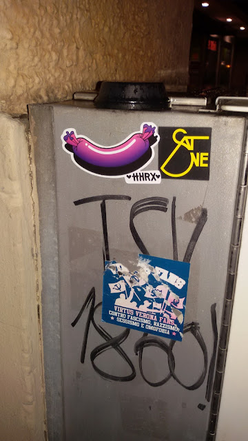 Wurst-Sticker von HNRX  || Implerstraße || München 