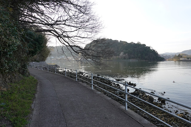 鳥取県米子市久米町 中海岸辺の遊歩道（彫刻ロード）