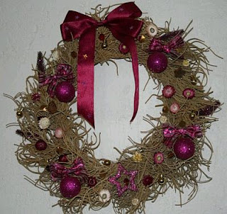 Christmas decoration, Crowns