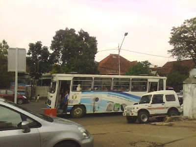 JAUH - DEKAT Rp. 2000 damri leuwipanjang-ledeng