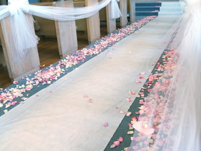 You can buy fake rose petals on ebay for next to nothing the reason for 