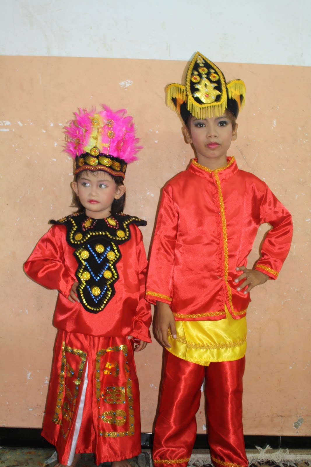 Baju Adat & Karnaval