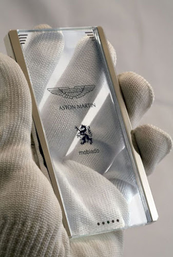 Le smartphone Mobiado - Aston Martin CPT002