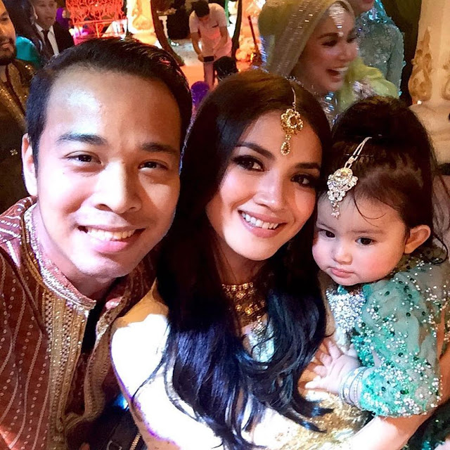 Foto Comel Aaisyah Dhia Rana di Majlis Resepsi Pereka Fesyen, Ruzaini dan Isteri Bertemakan 'Malam Bollywood'