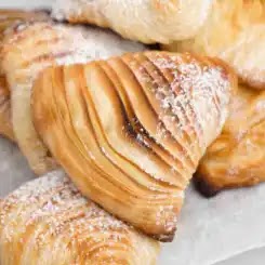 NEAPOLITAN CURLY SFOGLIATELLE،طريقة عمل الحلوة الايطالية بنكهة البرتقال NEAPOLITAN CURLY،