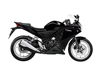 a  CBR 250 Preta 2013