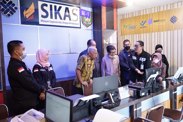 Bupati Asahan Launching Aplikasi SIKAS dan Tutup Virtual Asahan Job Fair 2022