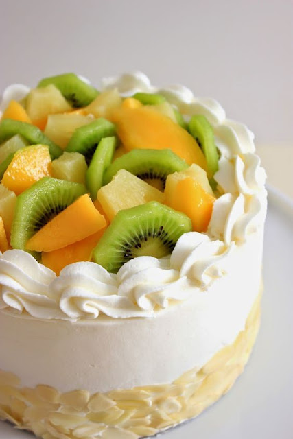 Fruitcake Ideas - Kiwi Peach Cake