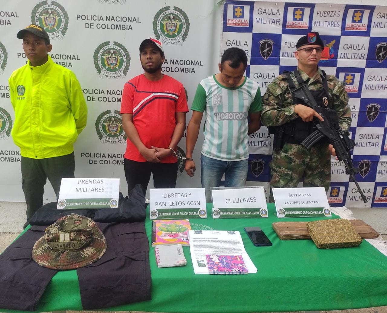 https://www.notasrosas.com/Capturados presuntos integrantes de las Autodefensas Conquistadoras de La Sierra Nevada, en Riohacha