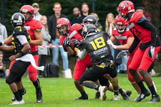 Sportfotografie American Football Playoff Spiel GFL2 Münster Blackhawks Berlin Spandau Bulldogs