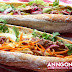 Bánh mì kẹp chả thịt chiên