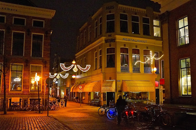 Afbeelding van cafe De Beurs in Groningen.