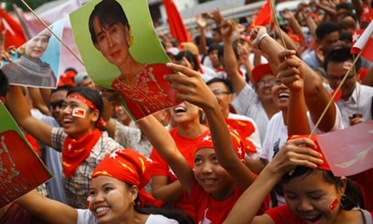 Supporters-of-the-NLD-par-008