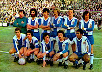 R. C. D. ESPAÑOL DE BARCELONA - Barcelona, España - Temporada 1975-76 - Echevarría, Ramos, Ortiz Aquino, Verdugo, Ferrer y Osorio; Manolín Cuesta, Solsona, Amiano, Caszely y Jeremías - R. C. D. ESPAÑOL 0 REAL MADRID 1 (Roberto Martínez) - 29/02/1976 - Liga de 1ª División, jornada 24 - Barcelona, estadio de Sarriá - El Español fue 4º en la Liga, con José Emilio Santamaría de entrenador