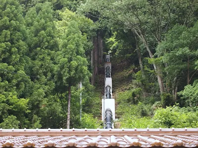 根雨発電所のハウエル菅