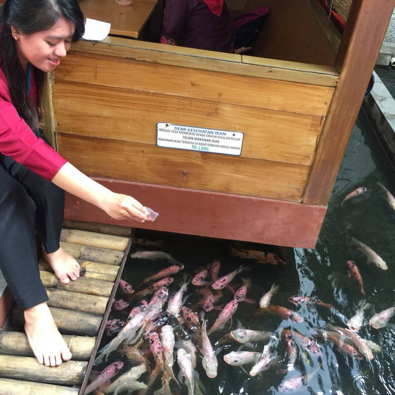 Tempat Makan Lesehan Jakarta