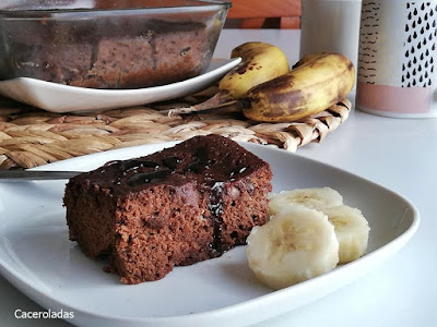 Bizcocho de chocolate y plátano