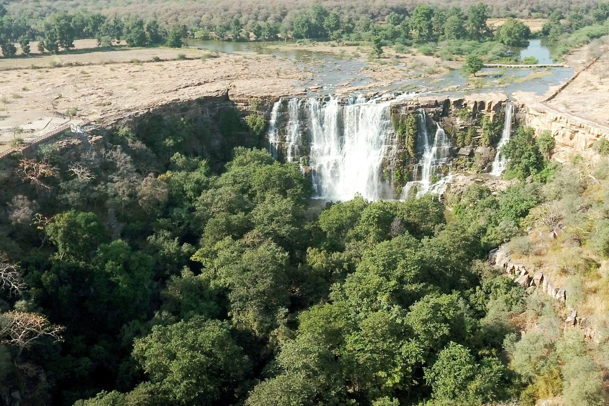 Gaipernath Waterfalls, Dhrudhiya Waterfalls, Padajhar Mahadev Waterfalls, Menal Falls, Bhimlat falls, Alewa Waterfalls, Chuliya Waterfalls, Garwaji Waterfall, Damoh Waterfall, Nandeshwar Shrine Waterfalls, waterfalls in rajasthan, waterfalls in rajasthan wiki,list of waterfalls in rajasthan, best waterfall in rajasthan, waterfall in rajasthan, waterfall in rajasthan in hindi,