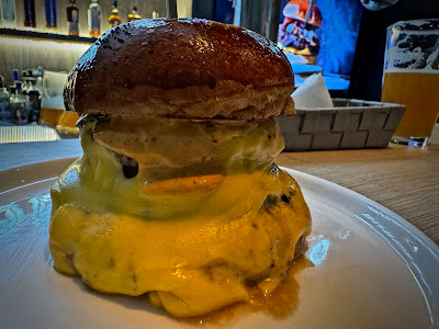 Wildfire Burgers, classic 101 burger