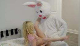 VIDEO SEX || Mom And Daughter Hunt For Easter Bunny Cock And Cum