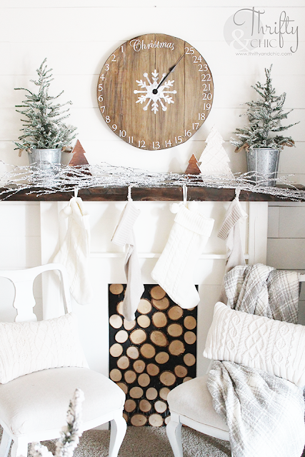 Farmhouse Christmas home tour. Neutral Christmas decor and decorating ideas. Fixer upper Christmas ideas.