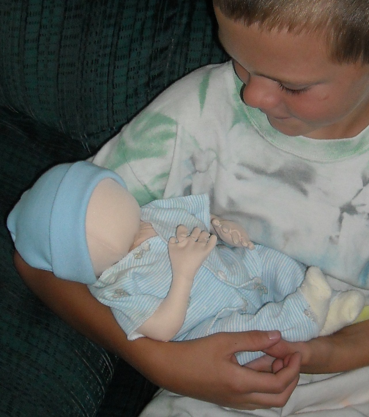 LDS Mom to Many: Preemie Doll - Sewing a Memory