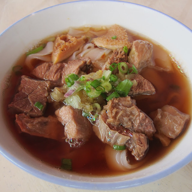 Kuang_Fei_Beef_Noodles_Tangkak_Johor_东甲牛腩面