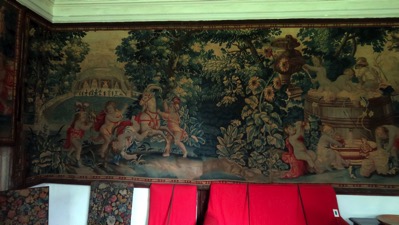 Punch Room 2