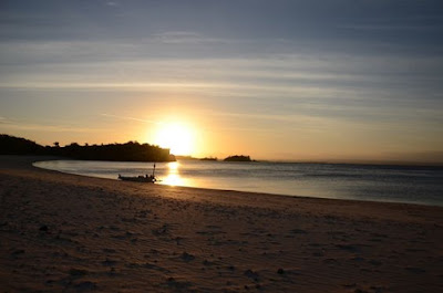 pantai tanjung ringgit, tanjung ringgit lombok, lokasi tanjung ringgit, keindahan tanjung ringgit,