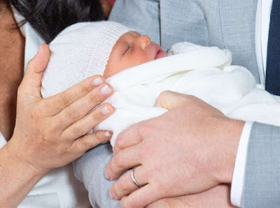 #RoyalBaby Meghan Markle and Prince Harry's Son's photos