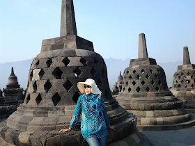 Percutian ke Yogjakarta. Tempat Menarik di Yogjakarta - Borobudur Temple