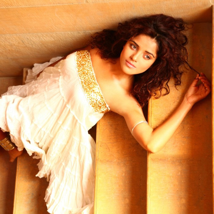 Piaa Bajpai Hot Photoshoot Stills cleavage