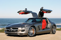 Super Comercial do Mercedes-Benz SLS AMG (Asas de Gaivota)